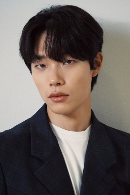 リュ・ジュニョル (류준열)のプロフィール画像